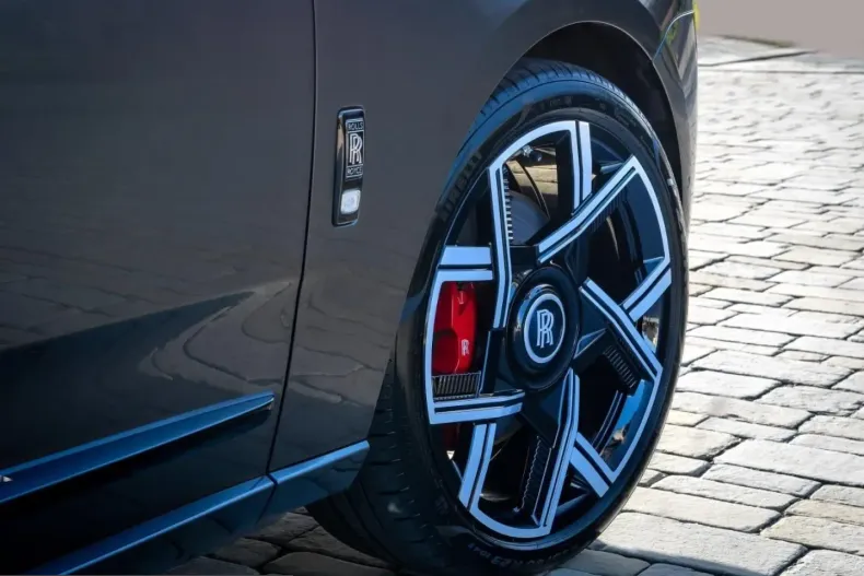 Rolls-Royce Cullinan din 2024 cu 10.950 km - oferta ROL233403 - foto 4