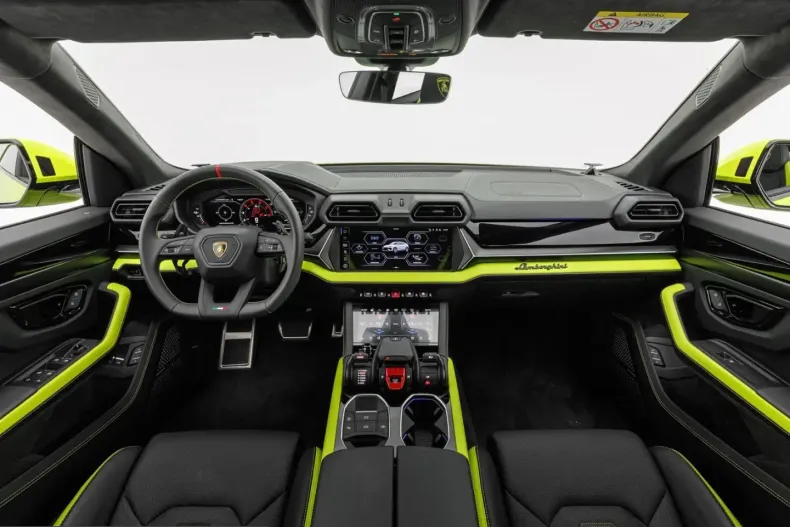 Lamborghini Urus din 2025 cu 8.300 km - oferta LAM233404 - foto 6