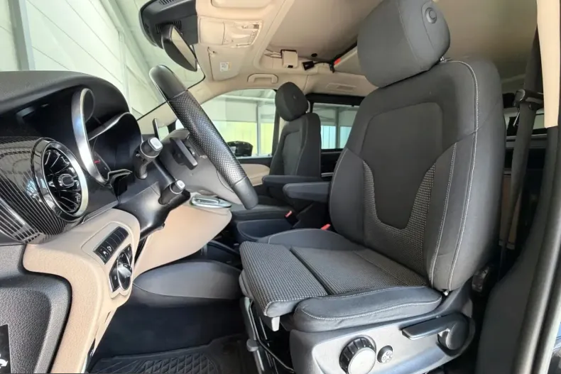 Mercedes-Benz V 300 (Clasa V) din 2022 cu 83.300 km - oferta MER233405 - foto 25