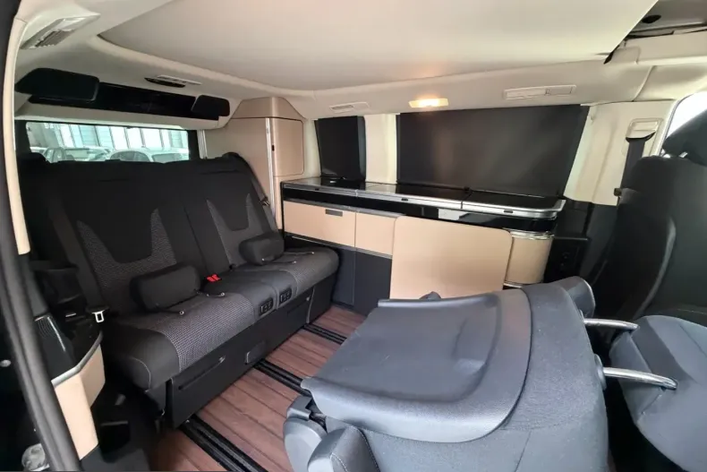Mercedes-Benz V 300 (Clasa V) din 2022 cu 83.300 km - oferta MER233405 - foto 28