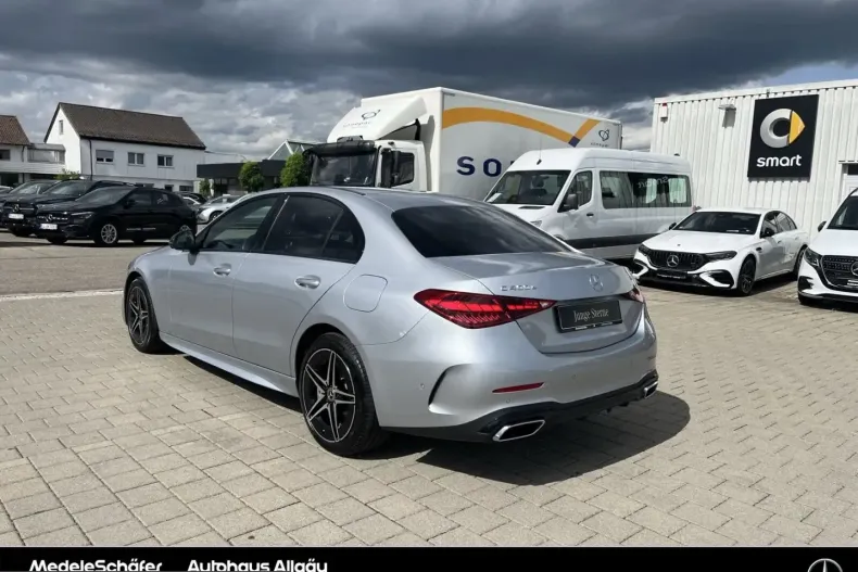Mercedes-Benz C 400 (Clasa C) din 2024 cu 45.063 km - oferta MER233410 - foto 3