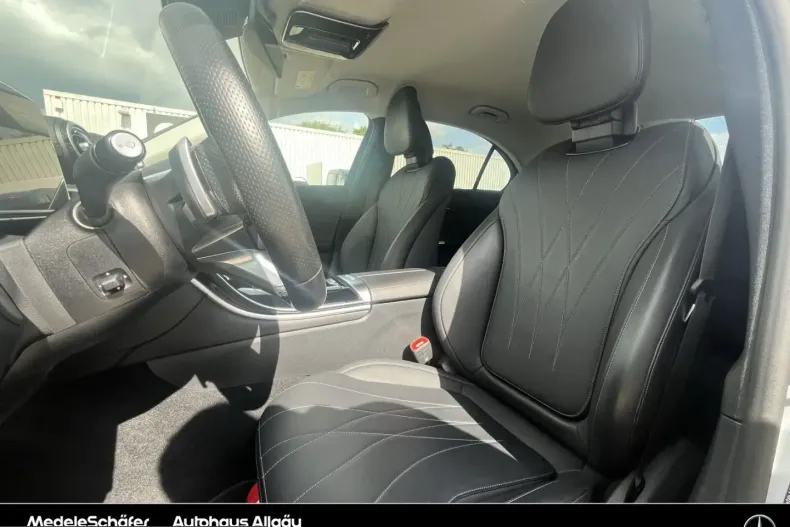 Mercedes-Benz C 400 (Clasa C) din 2024 cu 45.063 km - oferta MER233410 - foto 10