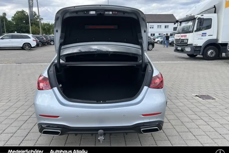 Mercedes-Benz C 400 (Clasa C) din 2024 cu 45.063 km - oferta MER233410 - foto 18