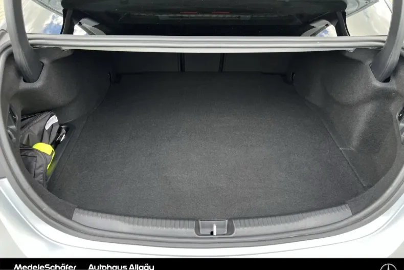 Mercedes-Benz C 400 (Clasa C) din 2024 cu 45.063 km - oferta MER233410 - foto 19