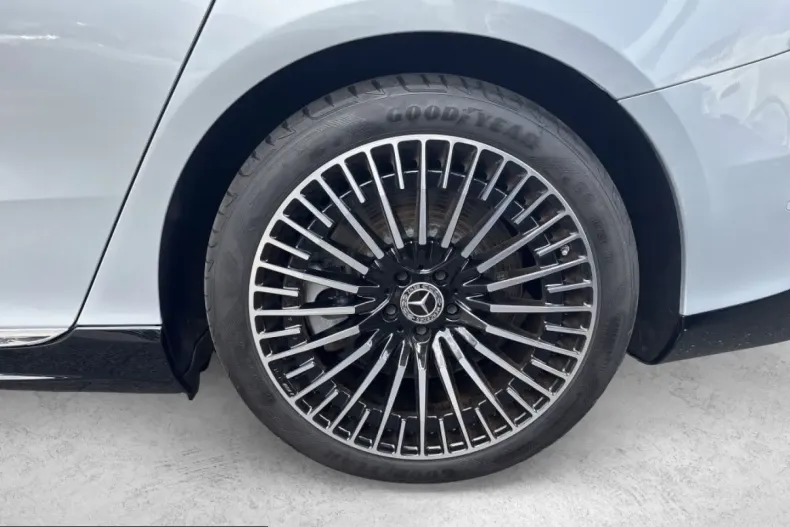 Mercedes-Benz EQS (Clasa S) din 2023 cu 35.741 km - oferta MER233416 - foto 4