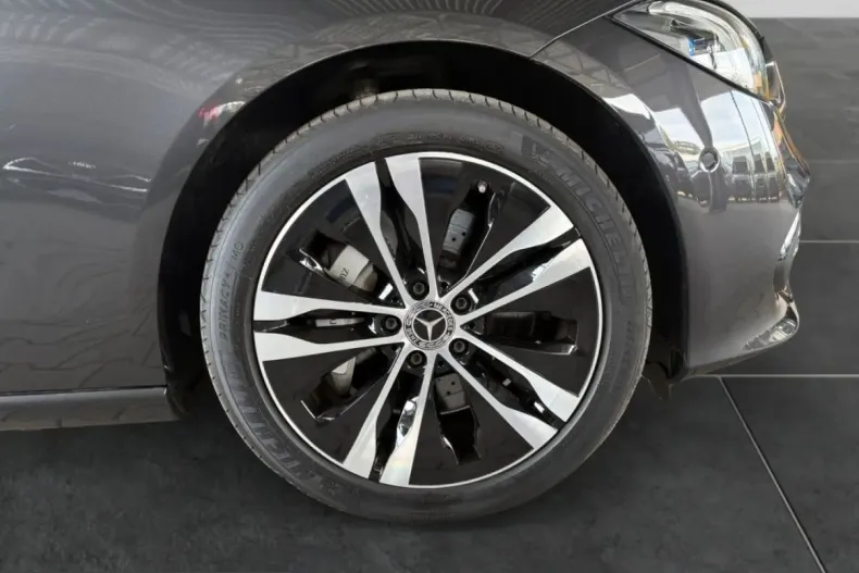 Mercedes-Benz C 400 (Clasa C) din 2024 cu 25.280 km - oferta MER233418 - foto 14