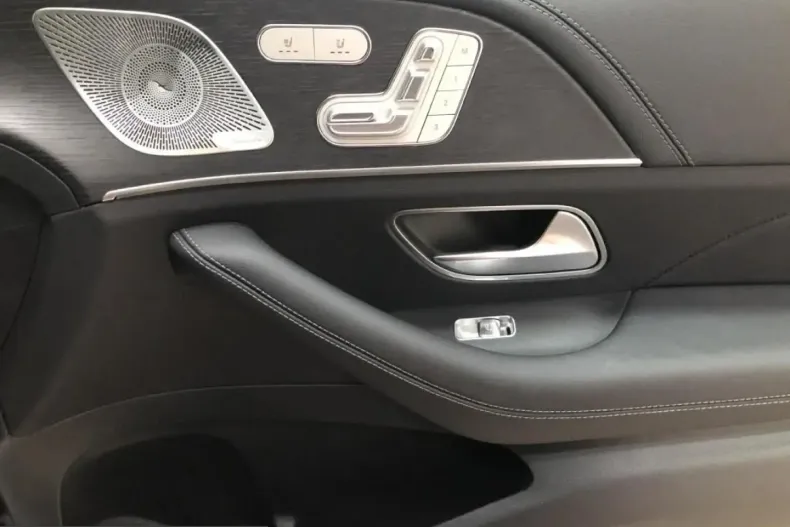 Mercedes-Benz GLE 450 (Clasa GLE) din 2025 cu 25.283 km - oferta MER233424 - foto 8