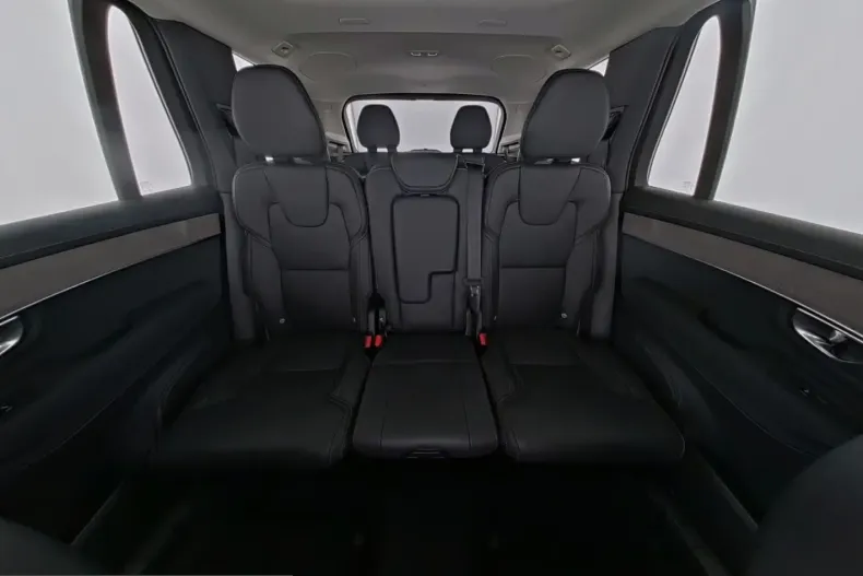 Volvo XC90 din 2025 cu 25.637 km - oferta VOL233427 - foto 5