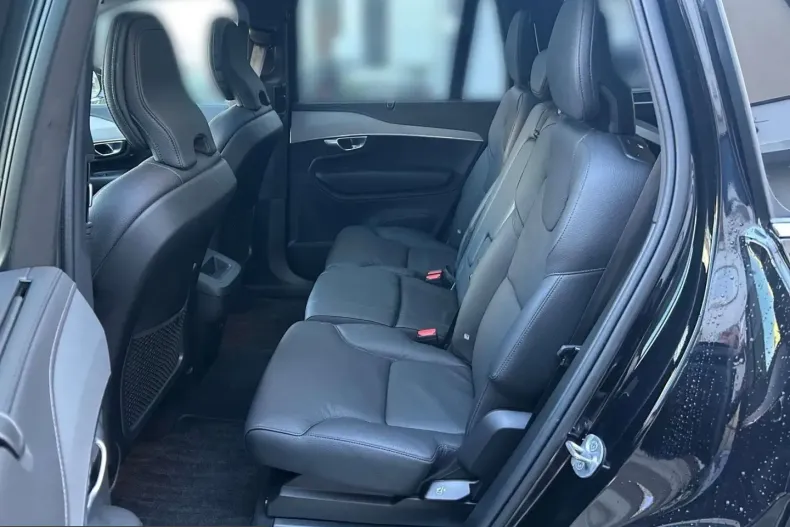 Volvo XC90 din 2024 cu 34.450 km - oferta VOL233428 - foto 9