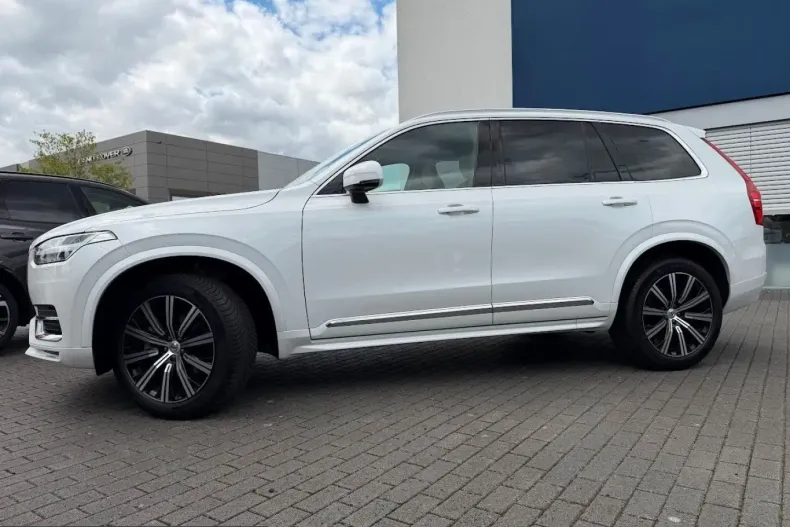 Volvo XC90 din 2024 cu 18.800 km - oferta VOL233429 - foto 2