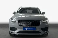 Volvo XC90 din 2024 cu 43.120 km - oferta VOL233431 - foto 1