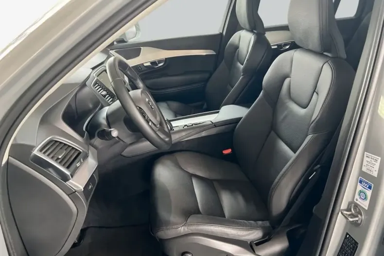 Volvo XC90 din 2024 cu 43.120 km - oferta VOL233431 - foto 9