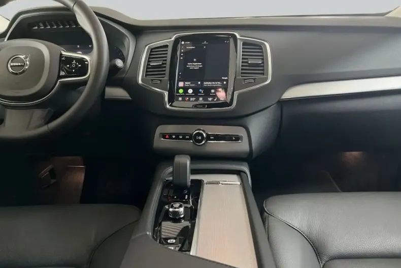 Volvo XC90 din 2024 cu 43.120 km - oferta VOL233431 - foto 13