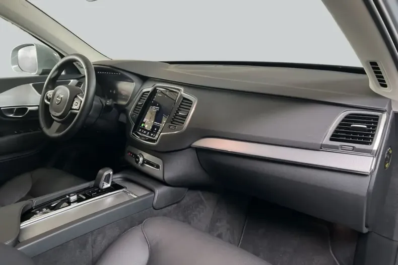 Volvo XC90 din 2024 cu 43.120 km - oferta VOL233431 - foto 14