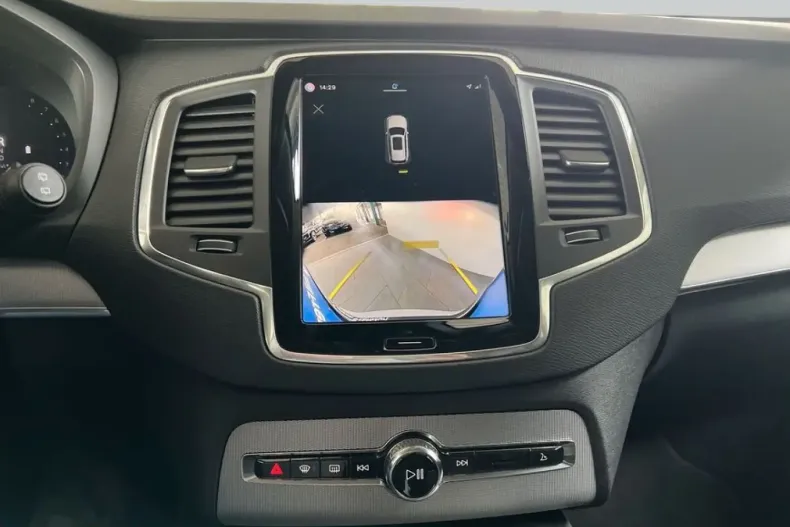 Volvo XC90 din 2024 cu 43.120 km - oferta VOL233431 - foto 17