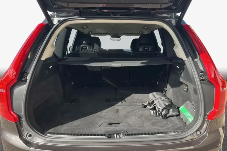 Volvo XC90 din 2024 cu 48.569 km - oferta VOL233432 - foto 7