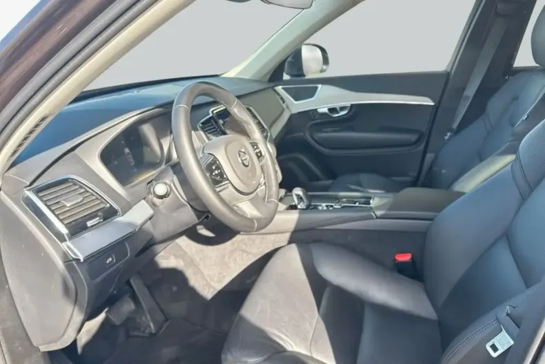 Volvo XC90 din 2024 cu 48.569 km - oferta VOL233432 - foto 8