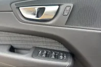 Volvo XC60 din 2024 cu 13.142 km - oferta VOL233433 - foto 13