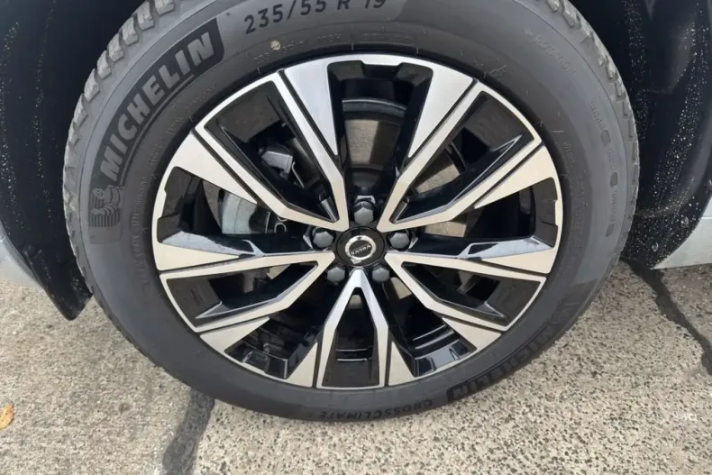 Volvo XC60 din 2024 cu 13.142 km - oferta VOL233433 - foto 17