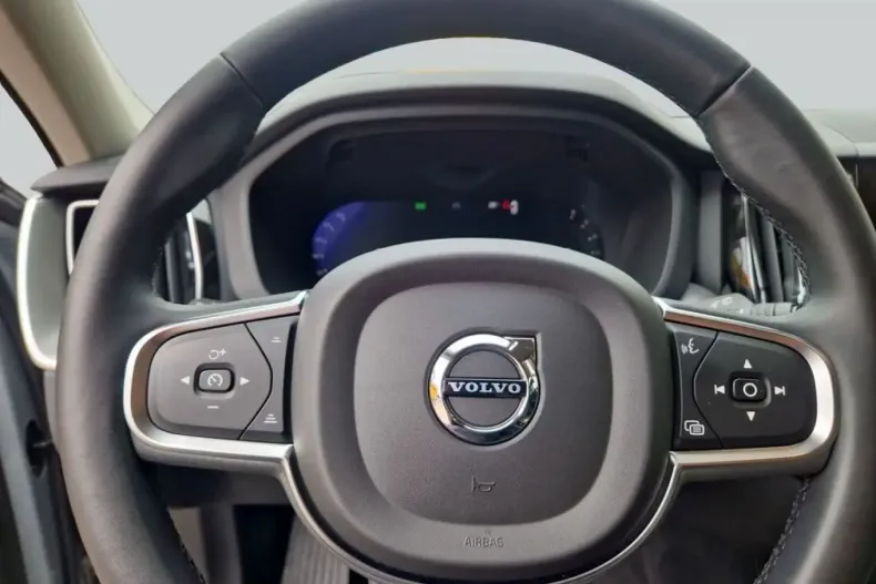 Volvo XC60 din 2024 cu 37.767 km - oferta VOL233438 - foto 15