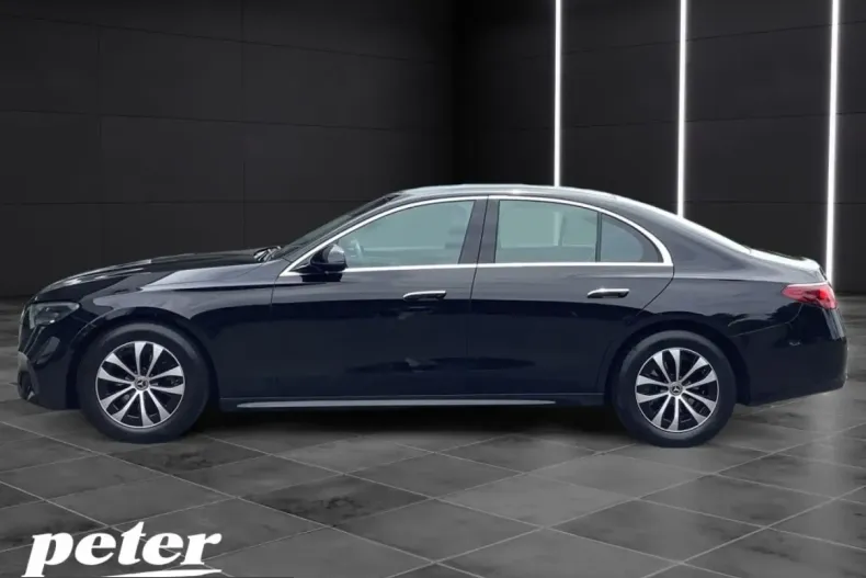 Mercedes-Benz E 220 (Clasa E) din 2025 cu 23.489 km - oferta MER233458 - foto 5