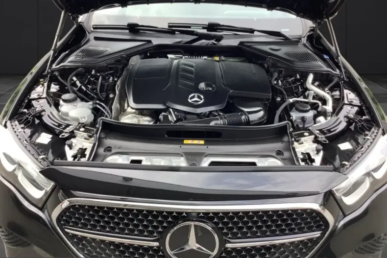 Mercedes-Benz E 220 (Clasa E) din 2025 cu 23.489 km - oferta MER233458 - foto 19