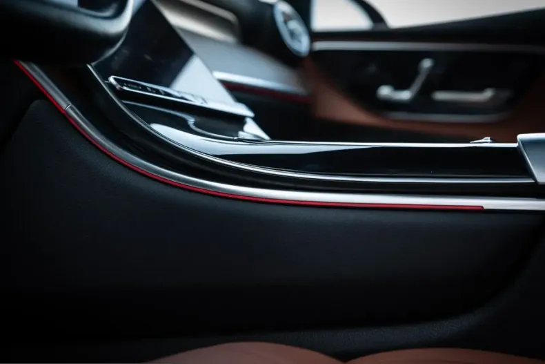 Mercedes-Benz GLC 400 (Clasa GLC) din 2023 cu 59.900 km - oferta MER233471 - foto 21