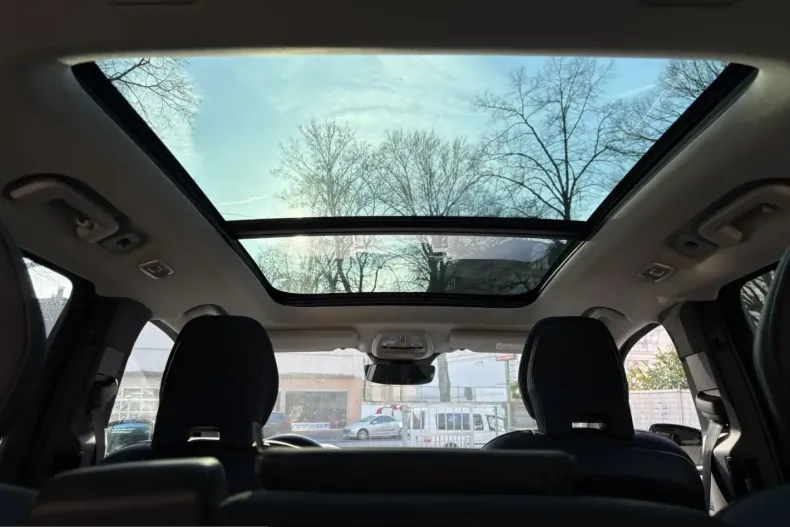 Volvo XC90 din 2025 cu 19.935 km - oferta VOL233494 - foto 15