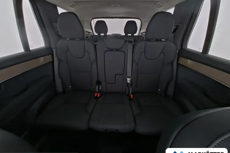 Volvo XC90 din 2025 cu 11.501 km - oferta VOL233497 - foto 6
