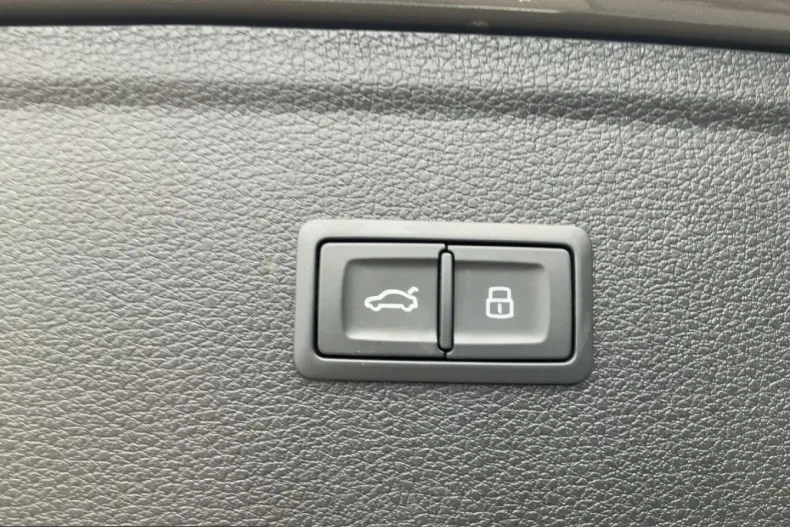Audi Q5 din 2025 cu 21.200 km - oferta AUD233501 - foto 14