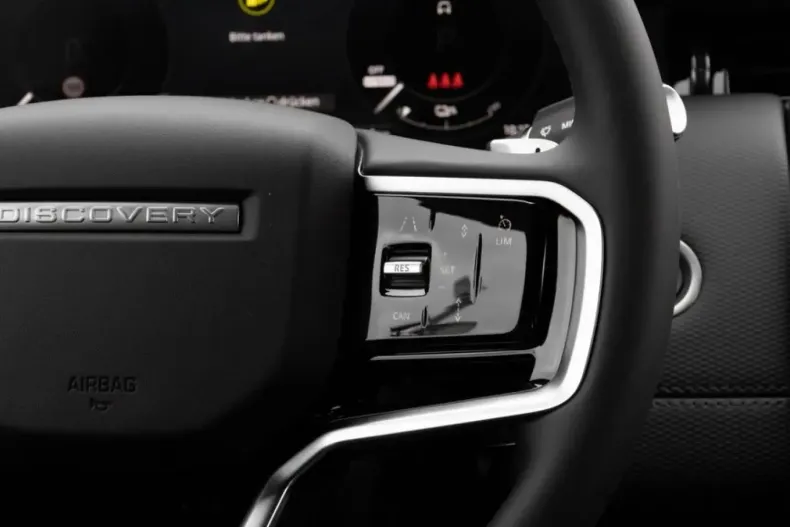 Land Rover Discovery Sport din 2025 cu 17.004 km - oferta LAN233504 - foto 11