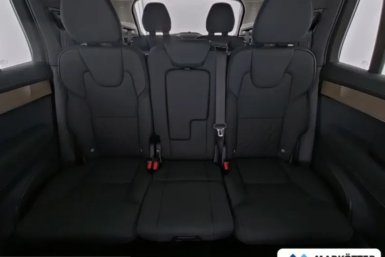 Volvo XC90 din 2025 cu 16.299 km - oferta VOL233509 - foto 13