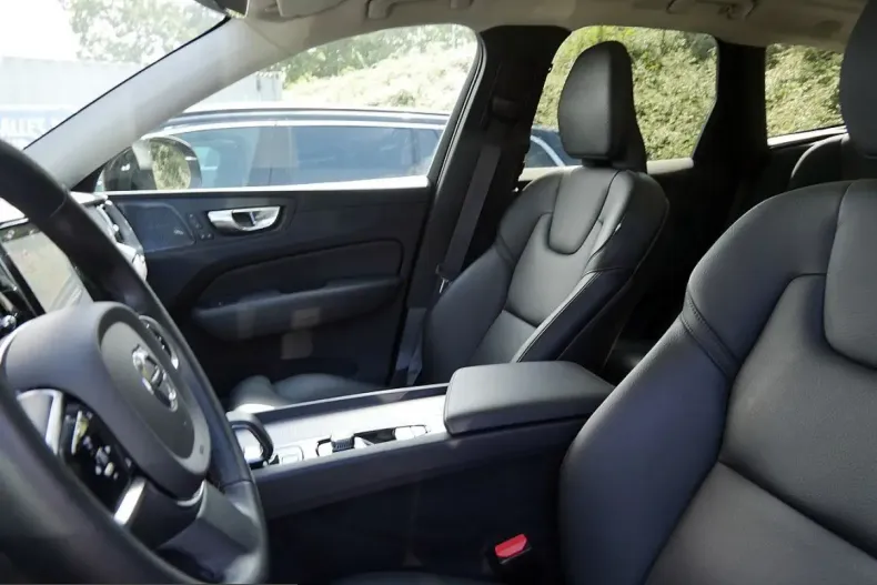Volvo XC60 din 2025 cu 29.776 km - oferta VOL233512 - foto 16