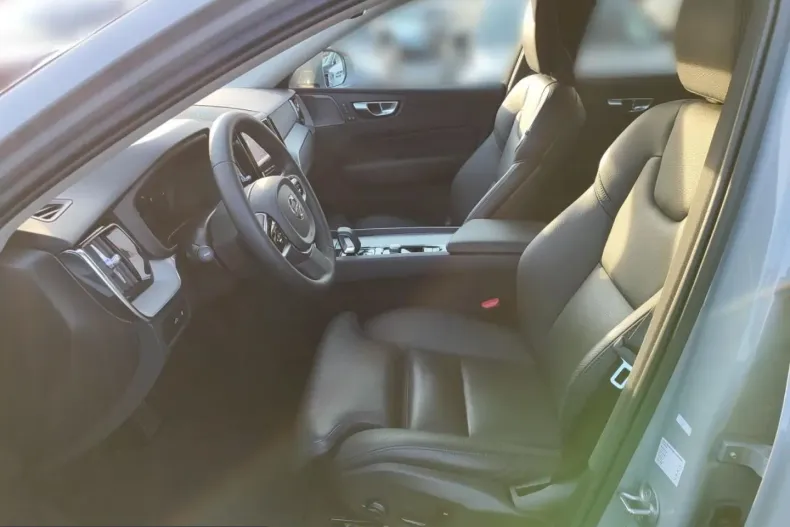 Volvo XC60 din 2025 cu 22.170 km - oferta VOL233515 - foto 10