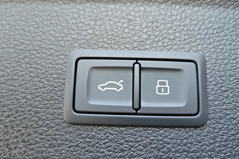 Audi Q5 din 2025 cu 5.768 km - oferta AUD233517 - foto 13