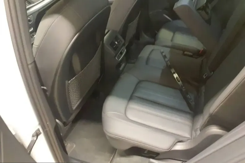 Audi Q5 din 2025 cu 25.637 km - oferta AUD233522 - foto 4