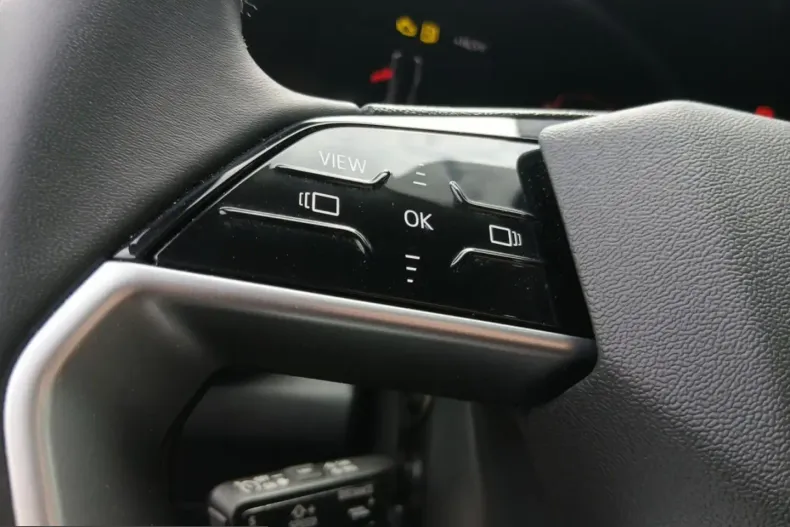 Audi Q5 din 2025 cu 17.566 km - oferta AUD233525 - foto 13
