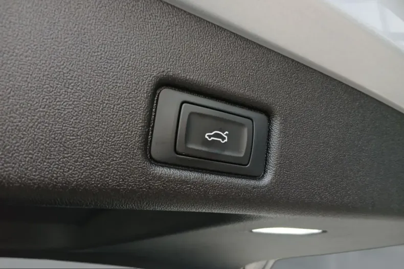 Audi Q5 din 2025 cu 17.566 km - oferta AUD233525 - foto 20