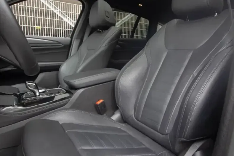BMW X4 (Seria X) din 2024 cu 42.200 km - oferta BMW233527 - foto 21