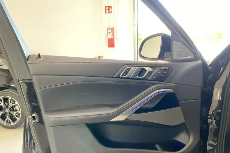 BMW X6 (Seria X) din 2025 cu 17.210 km - oferta BMW233532 - foto 18