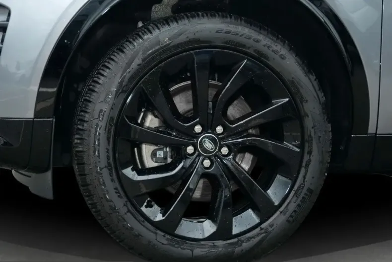 Land Rover Discovery Sport din 2025 cu 8.500 km - oferta LAN233542 - foto 9