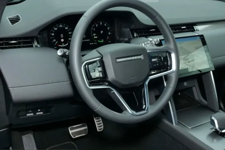 Land Rover Discovery Sport din 2025 cu 8.500 km - oferta LAN233542 - foto 10