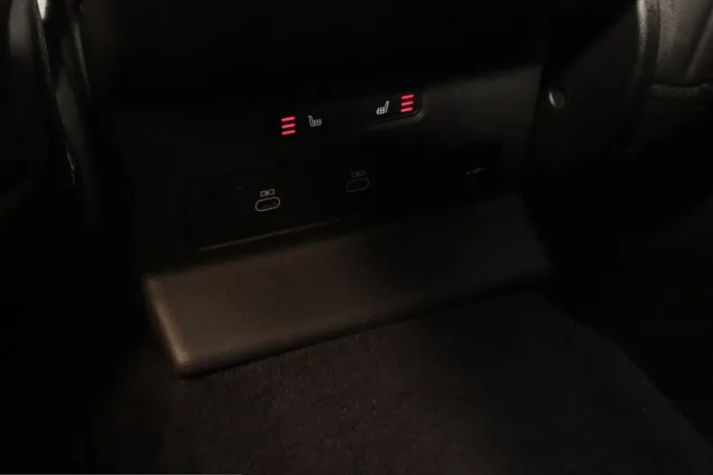 Land Rover Range Rover Velar din 2024 cu 23.800 km - oferta LAN233545 - foto 15