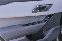 Land Rover Range Rover Velar din 2025 cu 22.800 km - oferta LAN233549 - foto 4