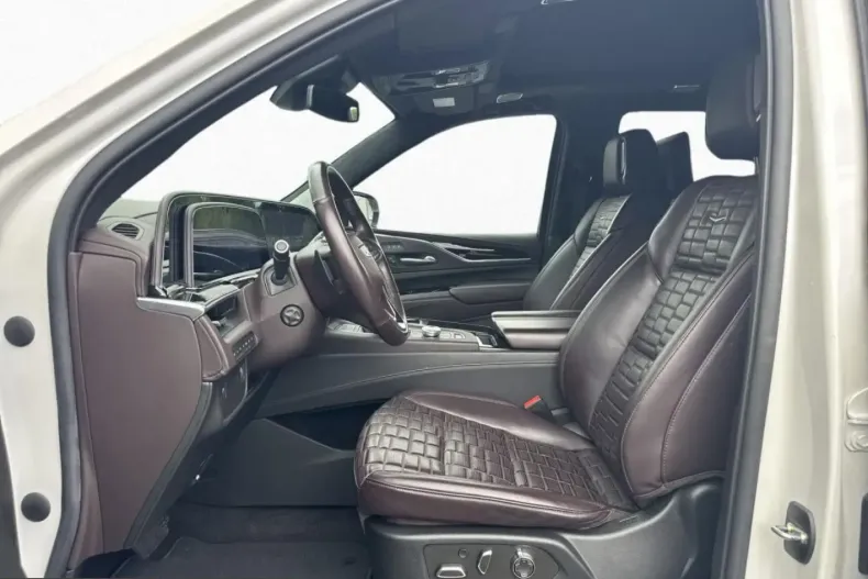 Cadillac Escalade din 2025 cu 41.000 km - oferta CAD233552 - foto 9