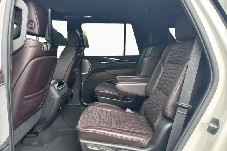 Cadillac Escalade din 2025 cu 41.000 km - oferta CAD233552 - foto 11