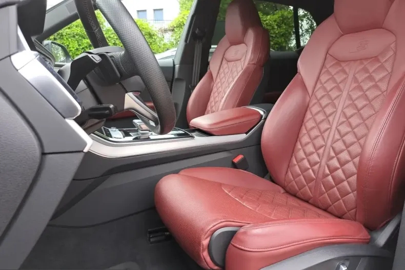 Audi SQ8 din 2023 cu 43.453 km - oferta AUD233555 - foto 4