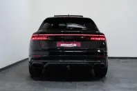 Audi SQ8 din 2023 cu 24.404 km - oferta AUD233556 - foto 4