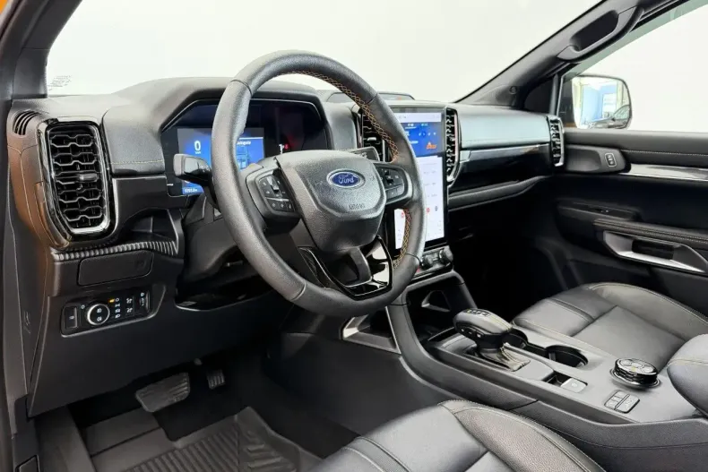 Ford Ranger din 2025 cu 9.800 km - oferta FOR233562 - foto 9