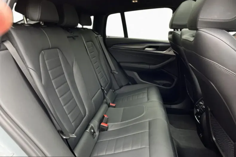 BMW X4 (Seria X) din 2025 cu 19.826 km - oferta BMW233576 - foto 8